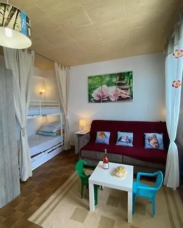 Location Sur 아파트 라트슈수르메르